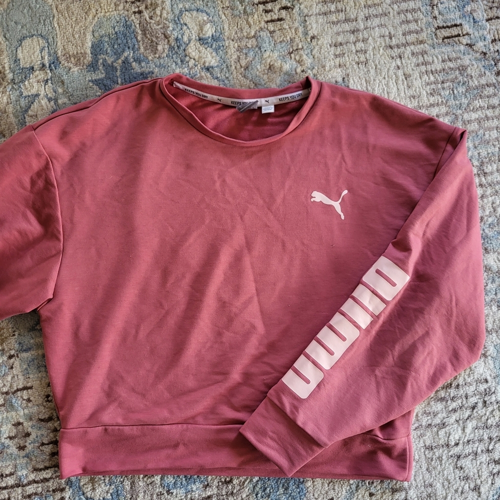 Puma size S dry-fit cropped sweatshirt